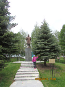 Памятник Чайковскому в Чайковском