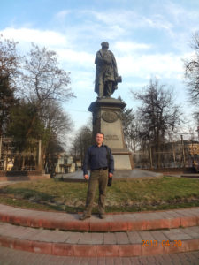 Памятник Тютчеву в Брянске 