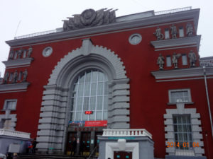 Здание железнодорожного вокзала Курска