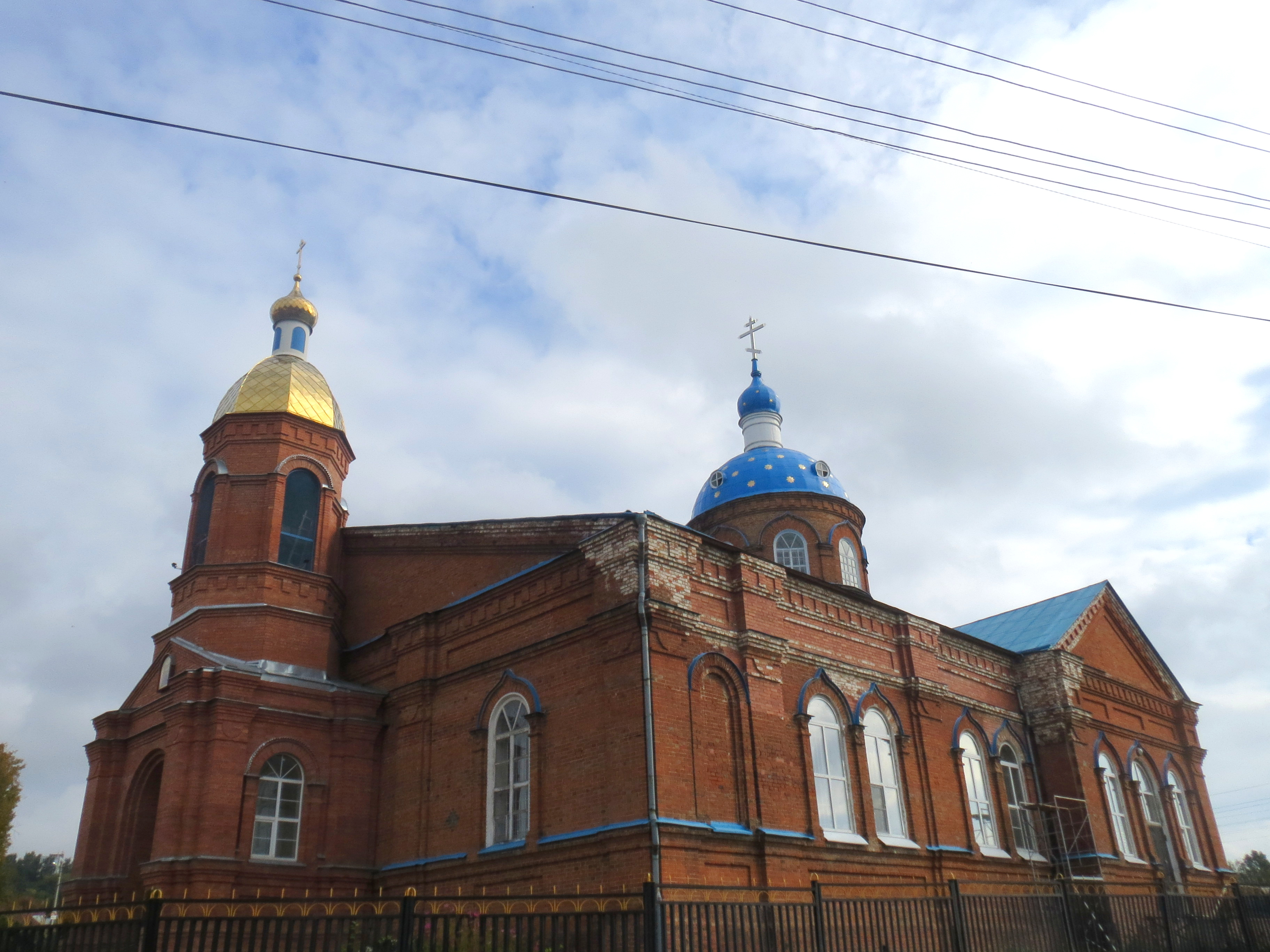 Введенский храм в Веселовке — построен в начале XX века в селе Веселовка,  ныне часть Пензы