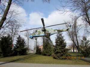 Памятник-вертолёт Ми-24