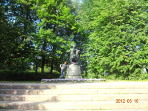 Памятник Пушкину в Пушкинских Горах