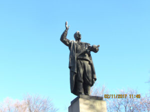 Памятник партизанам в Кингисепе