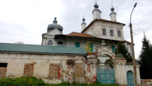 Троице-Знаменская церковь Лежнево