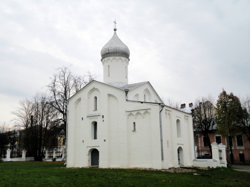 Церкви Ярославово Дворища Новгород