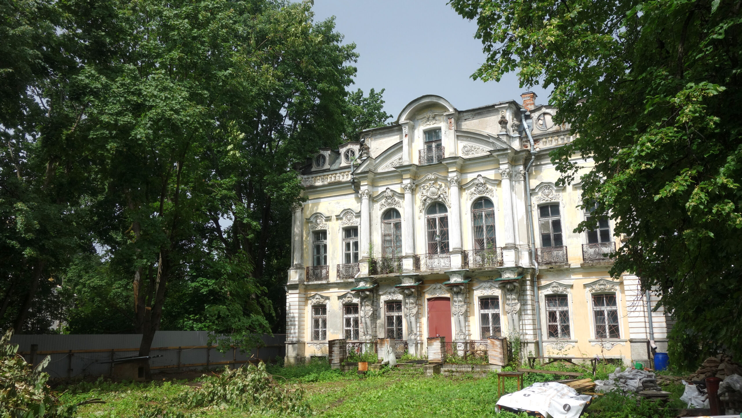 Собственная дача в Петергофе