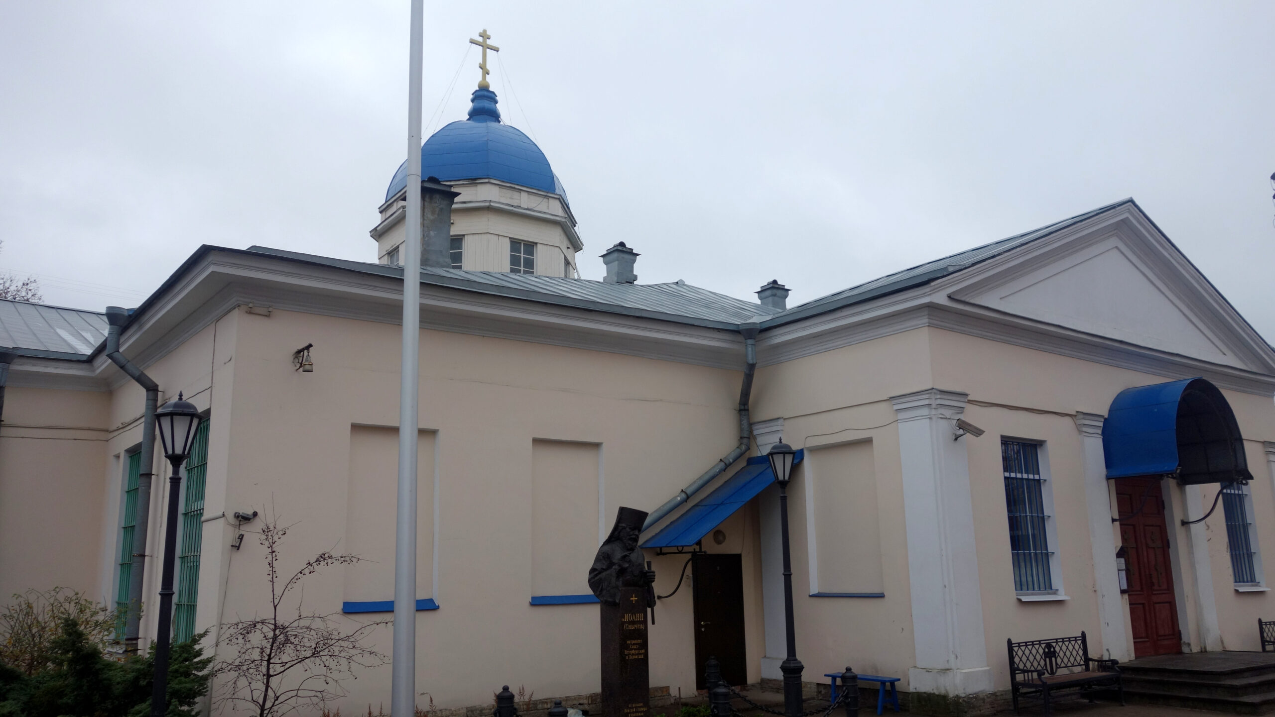 Тихвинская церковь при Крестовоздвиженском соборе